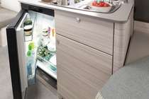 Kompressor-kylskåp som standard